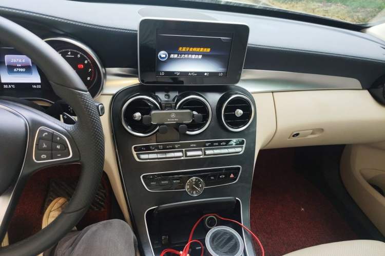 Used Mercedes-Benz C-Class 2016 C 200 L Sport Edition Audio And AC Panel