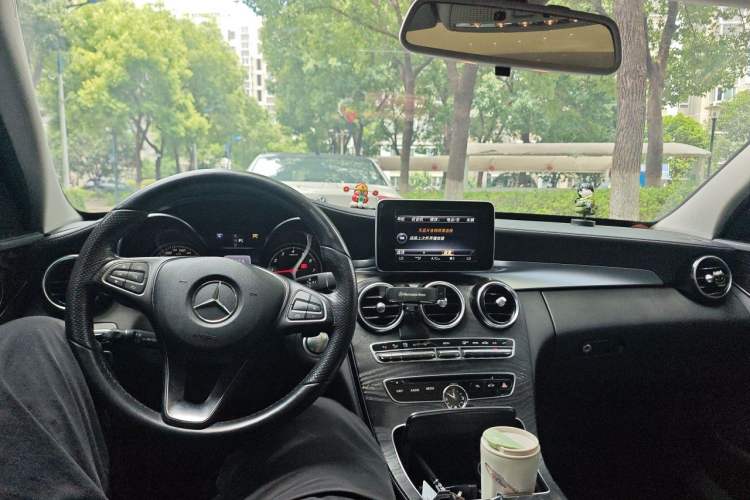 Used Mercedes-Benz C-Class 2016 C 200 L Sport Edition Center Console