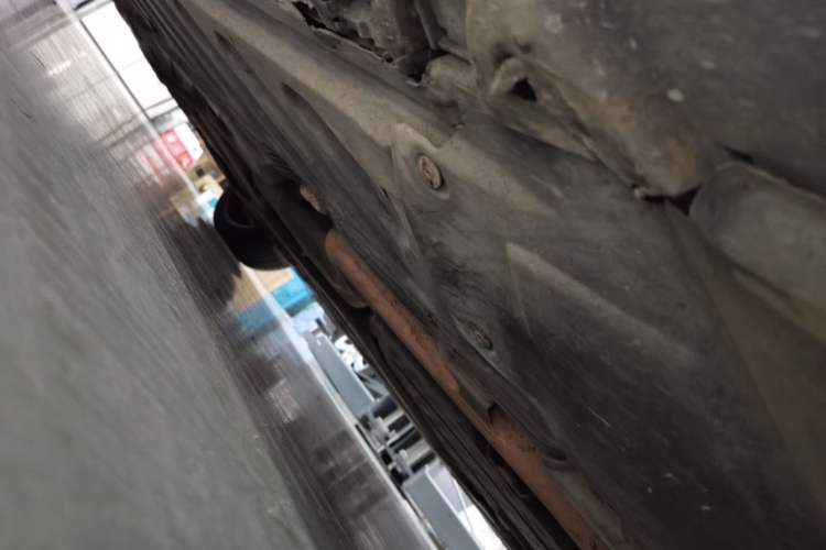 Used Mercedes-Benz C-Class 2016 C 200 L Sport Edition Chassis Front Right