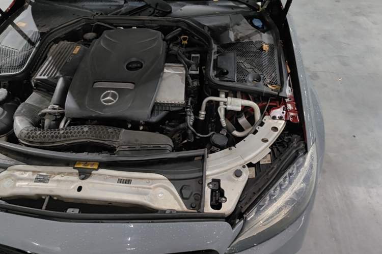 Used Mercedes-Benz C-Class 2016 C 200 L Sport Edition Engine Bay Left
