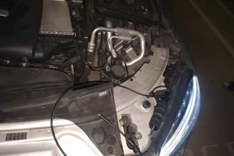 Used Mercedes-Benz C-Class 2016 C 200 L Sport Edition Engine Bay Left