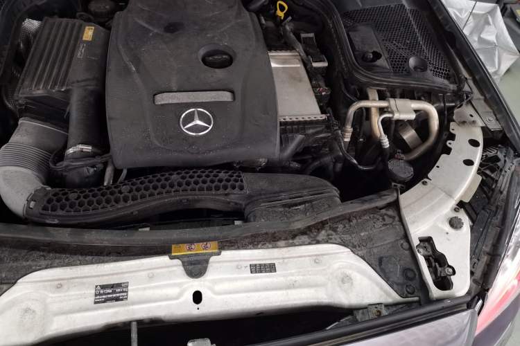 Used Mercedes-Benz C-Class 2016 C 200 L Sport Edition Engine Bay Left