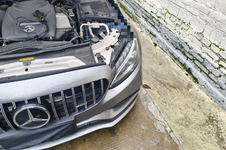 Used Mercedes-Benz C-Class 2016 C 200 L Sport Edition Engine Bay Left