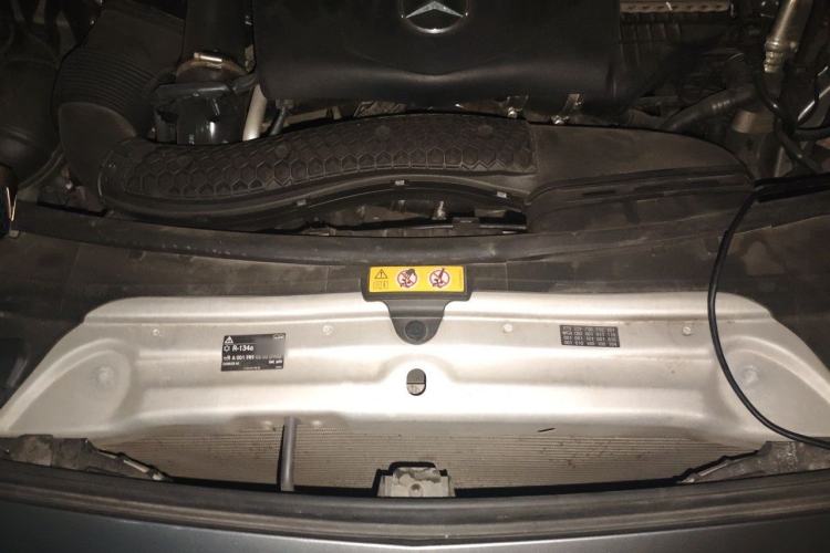 Used Mercedes-Benz C-Class 2016 C 200 L Sport Edition Engine Bay