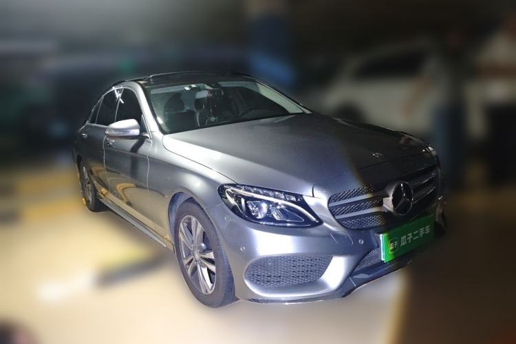 Used Mercedes-Benz C-Class 2016 C 200 L Sport Edition Front Right 45 Deg