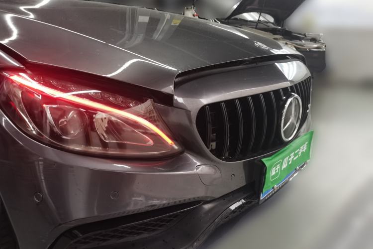 Used Mercedes-Benz C-Class 2016 C 200 L Sport Edition Front Right 45 Deg
