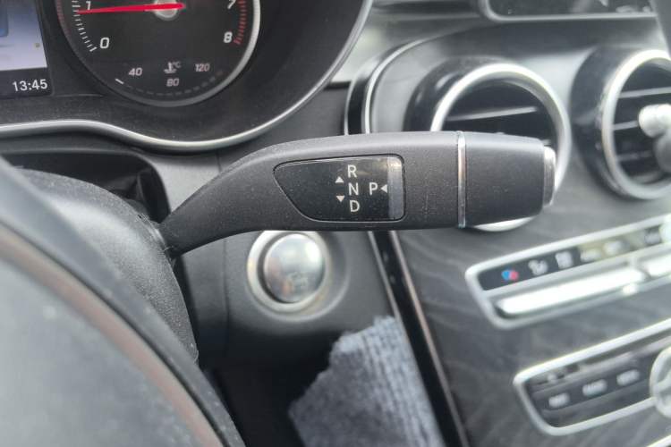 Used Mercedes-Benz C-Class 2016 C 180 L Sport Edition Gear Lever