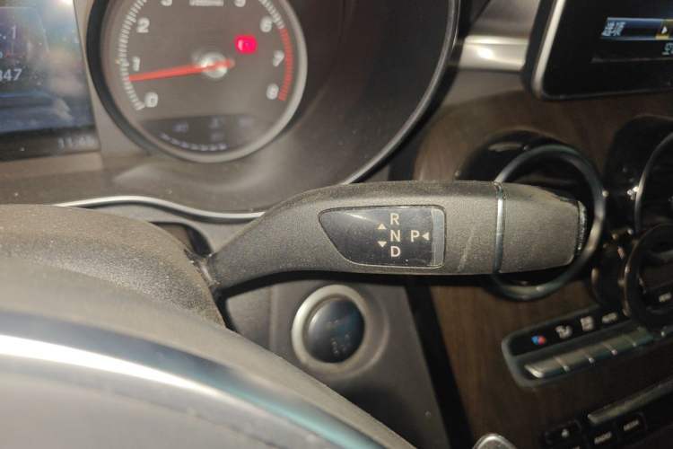 Used Mercedes-Benz C-Class 2016 C 200 Sport Edition Gear Lever
