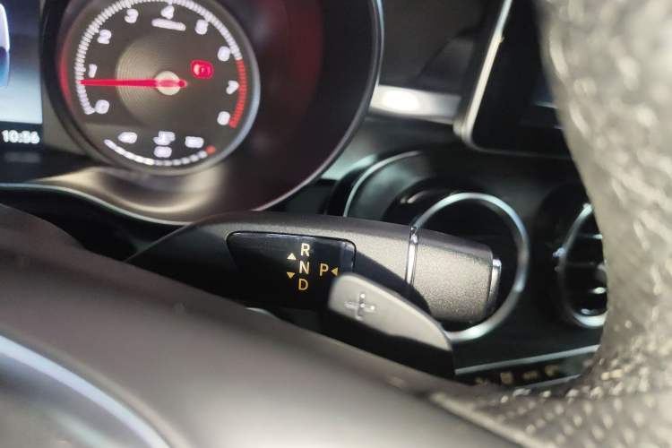 Used Mercedes-Benz C-Class 2016 C 180 L Sport Edition Gear Lever