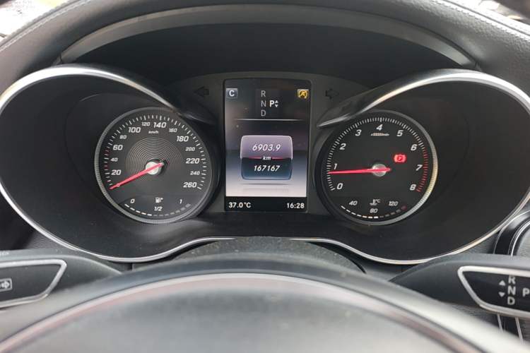 Used Mercedes-Benz C-Class 2016 C 180 L Sport Edition Instrument Cluster