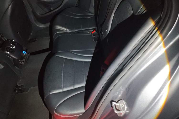 Used Mercedes-Benz C-Class 2016 C 200 L Sport Edition Left Rear Seat