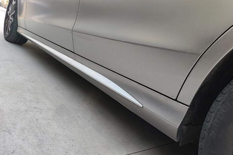 Used Mercedes-Benz C-Class 2016 C 180 L Sport Edition Left Side Sill