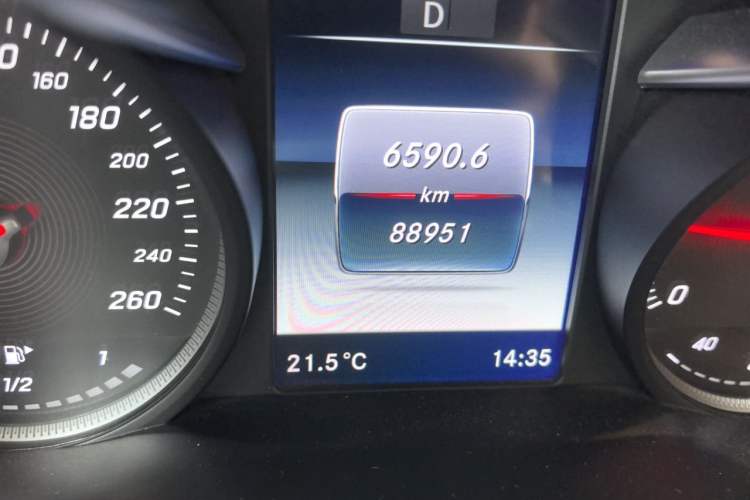 Used Mercedes-Benz C-Class 2016 C 200 Coupe Odometer Close Up
