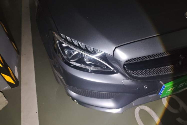 Used Mercedes-Benz C-Class 2016 C 200 L Sport Edition Right Front Headlight