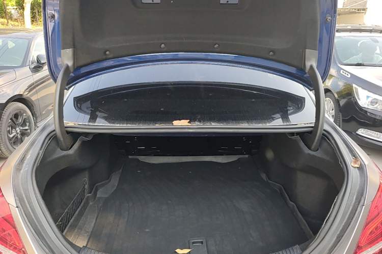Used Mercedes-Benz C-Class 2016 C 180 L Sport Edition Trunk