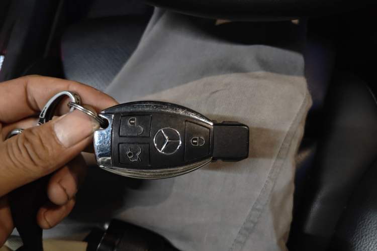 Used Mercedes-Benz C-Class 2016 C 200 L Sport Edition Vehicle Key