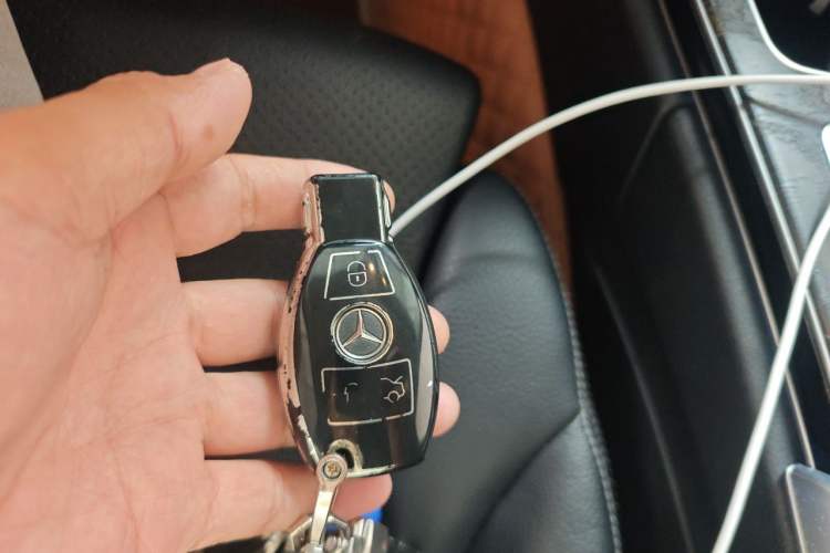 Used Mercedes-Benz C-Class 2016 C 200 L Sport Edition Vehicle Key