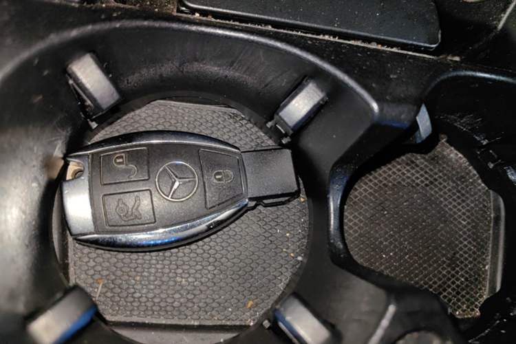 Used Mercedes-Benz C-Class 2016 C 200 L Sport Edition Vehicle Key