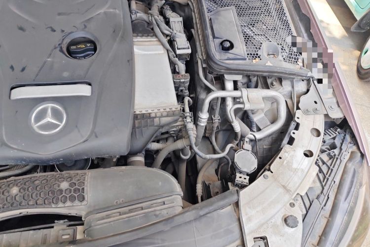 Used Mercedes-Benz C-Class 2016 C 200 L Sport Edition Engine Bay Left