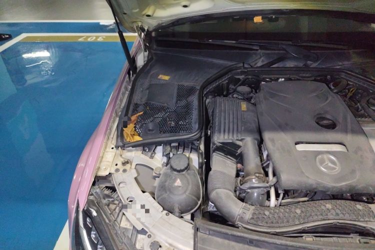 Used Mercedes-Benz C-Class 2016 C 200 L Sport Edition Engine Bay Right