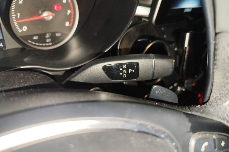 Used Mercedes-Benz C-Class 2016 C 200 L Sport Edition Gear Lever