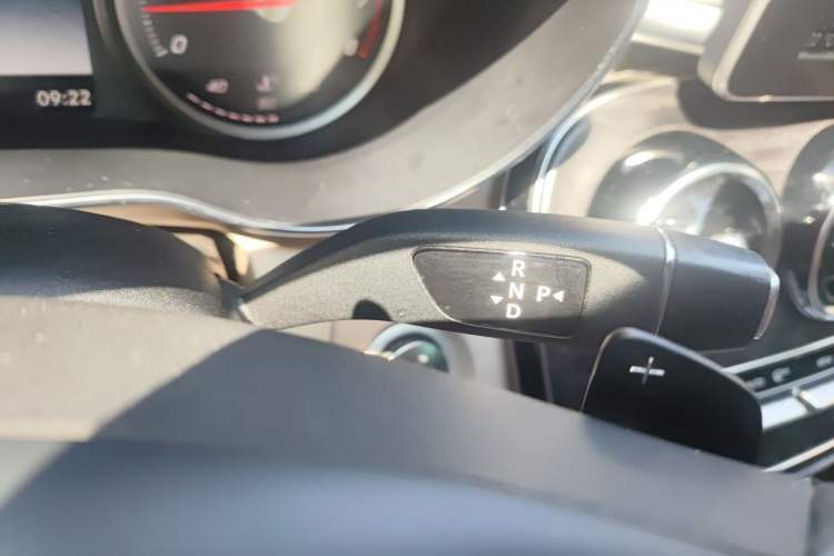 Used Mercedes-Benz C-Class 2016 C 180 L Sport Edition Gear Lever