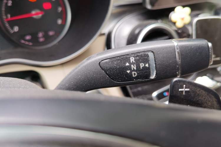 Used Mercedes-Benz C-Class 2016 C 180 L Sport Edition Gear Lever