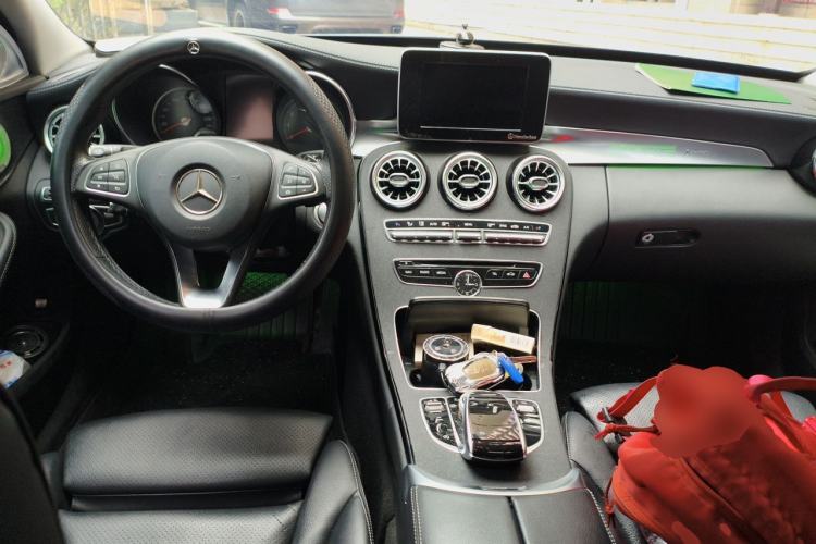Used Mercedes-Benz C-Class 2016 C 180 L Sport Edition Center Console