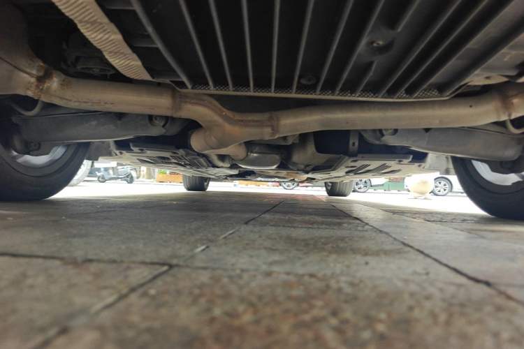 Used Mercedes-Benz C-Class 2016 C 200 L Chassis Rear