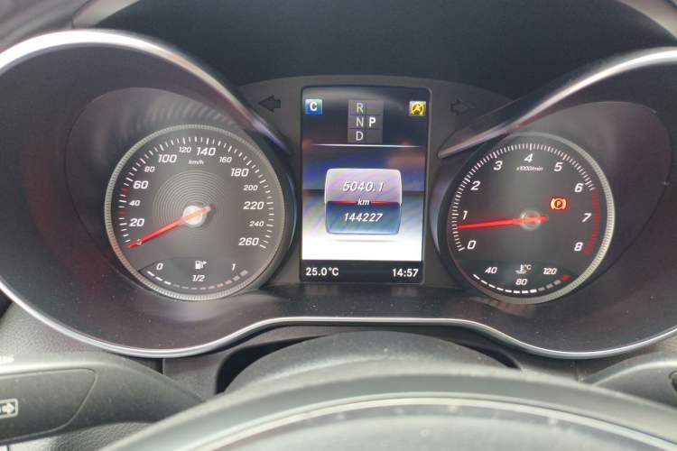 Used Mercedes-Benz C-Class 2016 C 180 L Sport Edition Instrument Cluster