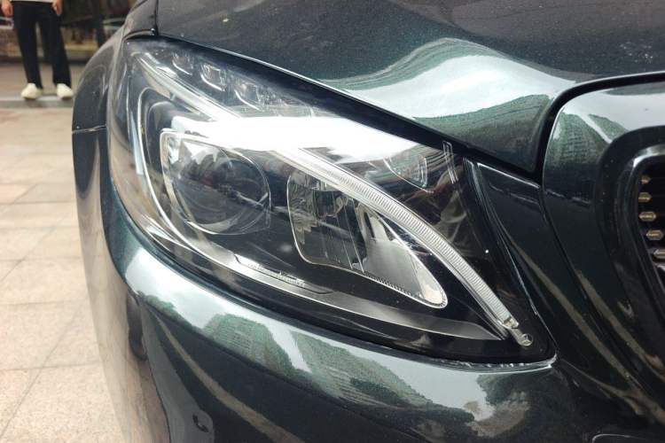 Used Mercedes-Benz C-Class 2016 C 200 L Right Front Headlight
