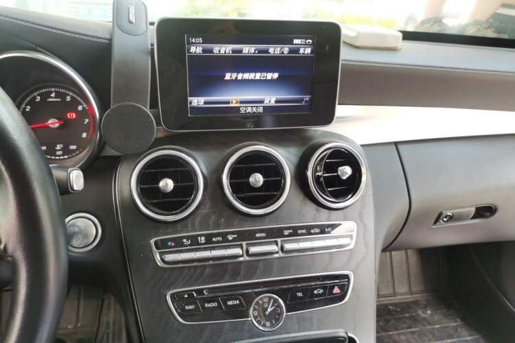Used Mercedes-Benz C-Class 2016 C 200 L Sport Edition Audio And AC Panel