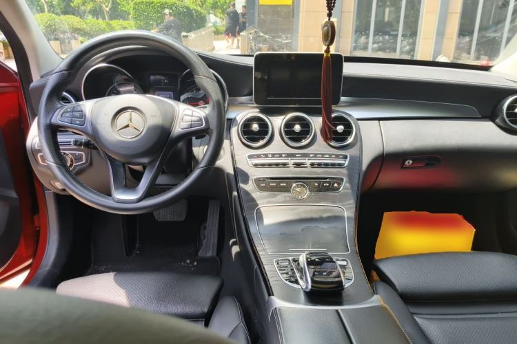 Used Mercedes-Benz C-Class 2016 C 200 L Sport Edition Center Console