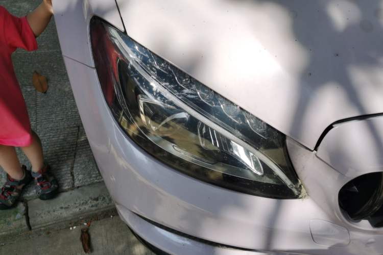 Used Mercedes-Benz C-Class 2016 C 200 L Sport Edition Right Front Headlight