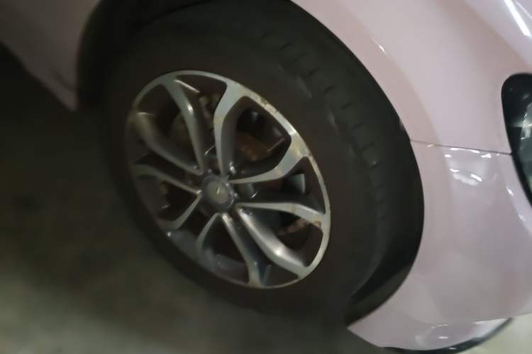 Used Mercedes-Benz C-Class 2016 C 180 L Sport Edition Right Front Wheel Hub