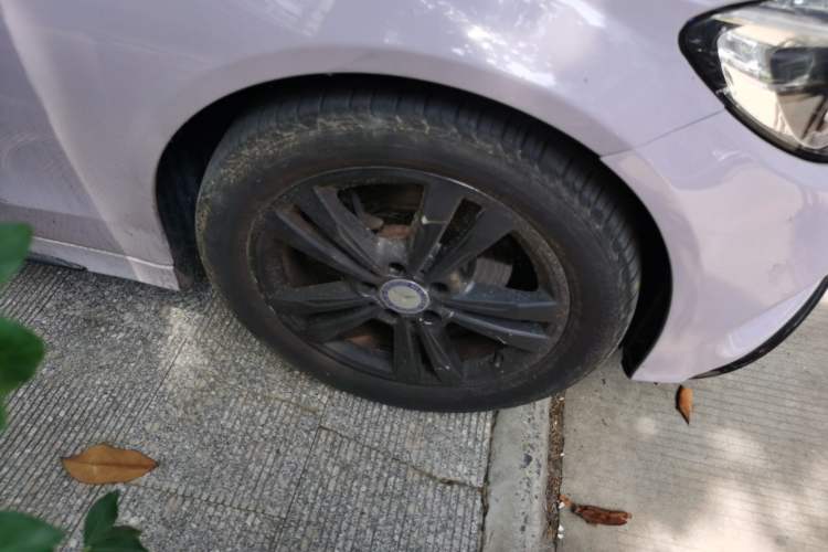 Used Mercedes-Benz C-Class 2016 C 200 L Sport Edition Right Front Wheel Hub