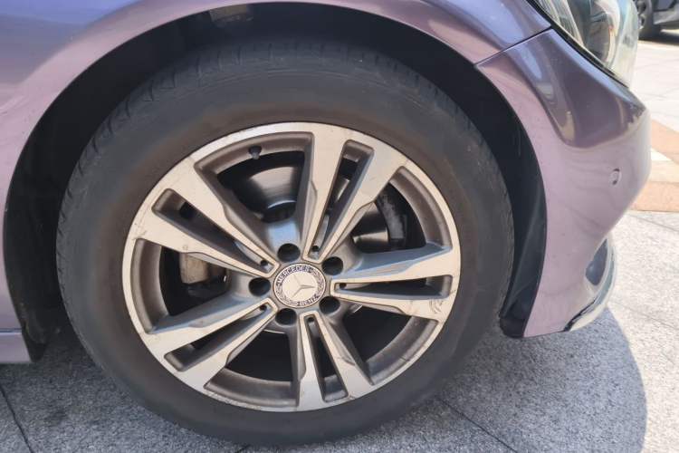 Used Mercedes-Benz C-Class 2016 C 200 L Sport Edition Right Front Wheel Hub