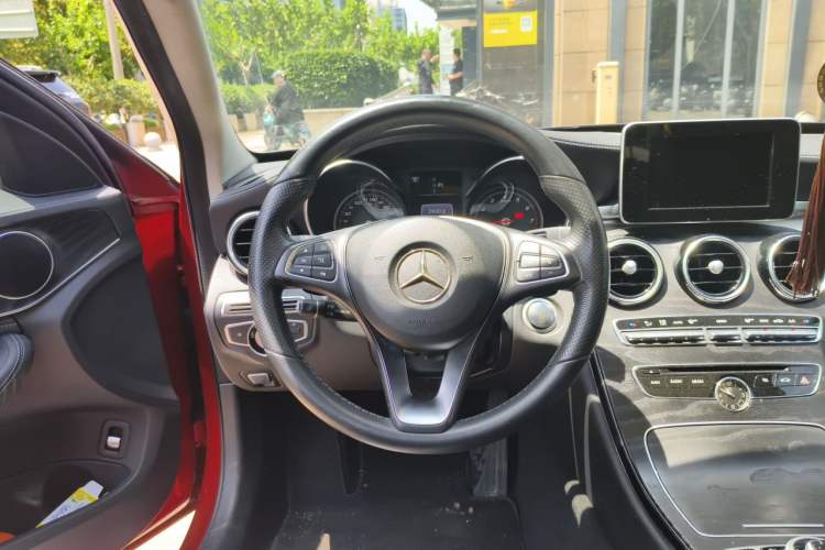 Used Mercedes-Benz C-Class 2016 C 200 L Sport Edition Steering Wheel