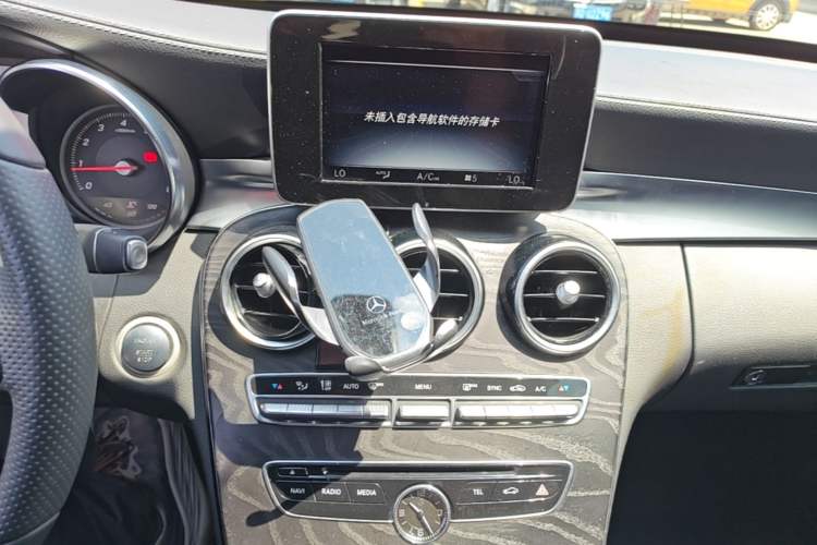Used Mercedes-Benz C-Class 2016 C 180 L Sport Edition Audio And AC Panel