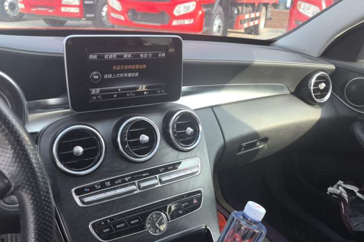 Used Mercedes-Benz C-Class 2016 C 180 L Sport Edition Audio And AC Panel