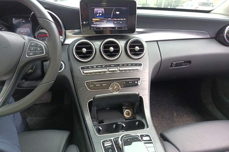 Used Mercedes-Benz C-Class 2016 C 200 L Sport Edition Audio And AC Panel