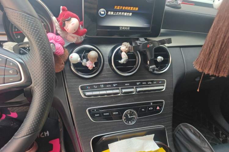 Used Mercedes-Benz C-Class 2016 C 200 L Sport Edition Audio And AC Panel