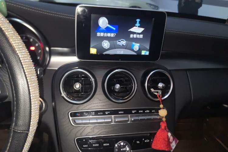 Used Mercedes-Benz C-Class 2016 C 180 L Sport Edition Audio And AC Panel