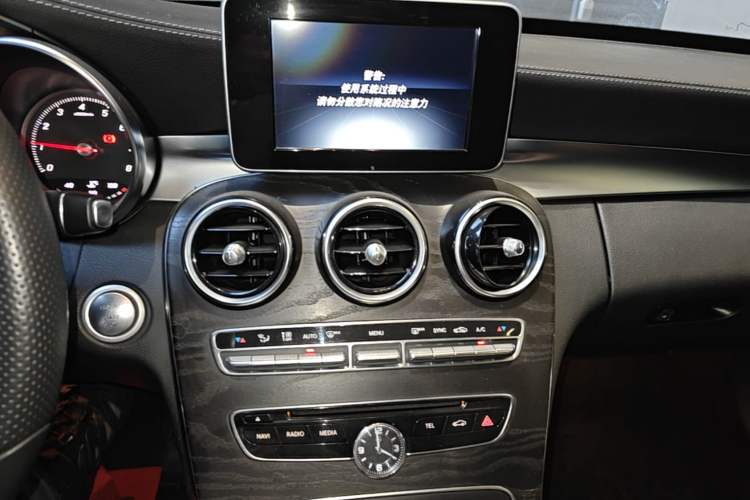 Used Mercedes-Benz C-Class 2016 C 180 L Sport Edition Audio And AC Panel