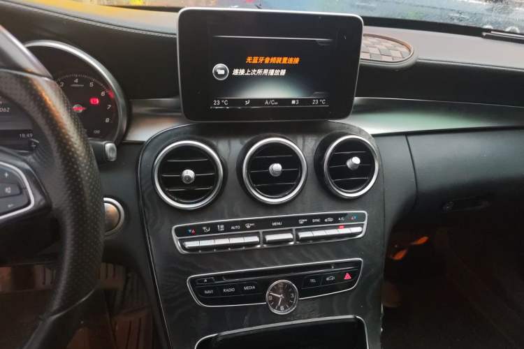 Used Mercedes-Benz C-Class 2016 C 200 L Sport Edition Audio And AC Panel