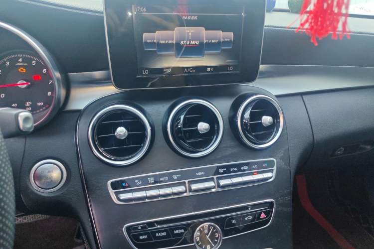 Used Mercedes-Benz C-Class 2016 C 200 L Sport Edition Audio And AC Panel