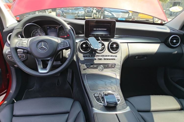 Used Mercedes-Benz C-Class 2016 C 180 L Sport Edition Center Console