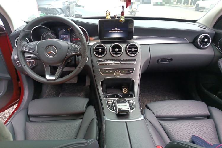 Used Mercedes-Benz C-Class 2016 C 200 L Sport Edition Center Console