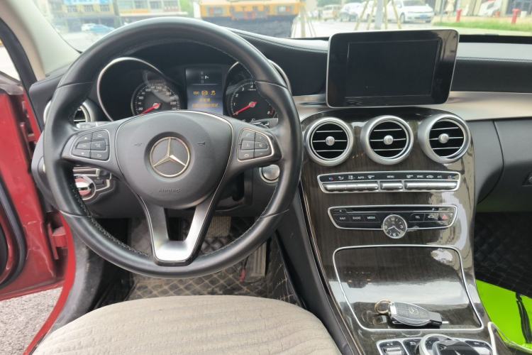 Used Mercedes-Benz C-Class 2016 C 200 L Sport Edition Center Console