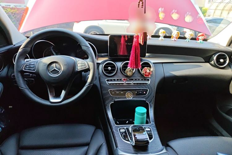 Used Mercedes-Benz C-Class 2016 C 200 L Sport Edition Center Console